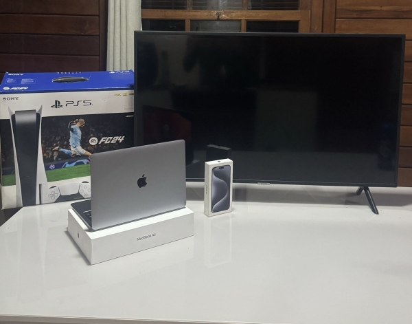 KiT PLAY BOY  (PS5 + TV 55  + MACBOOK + iPHONE 15)